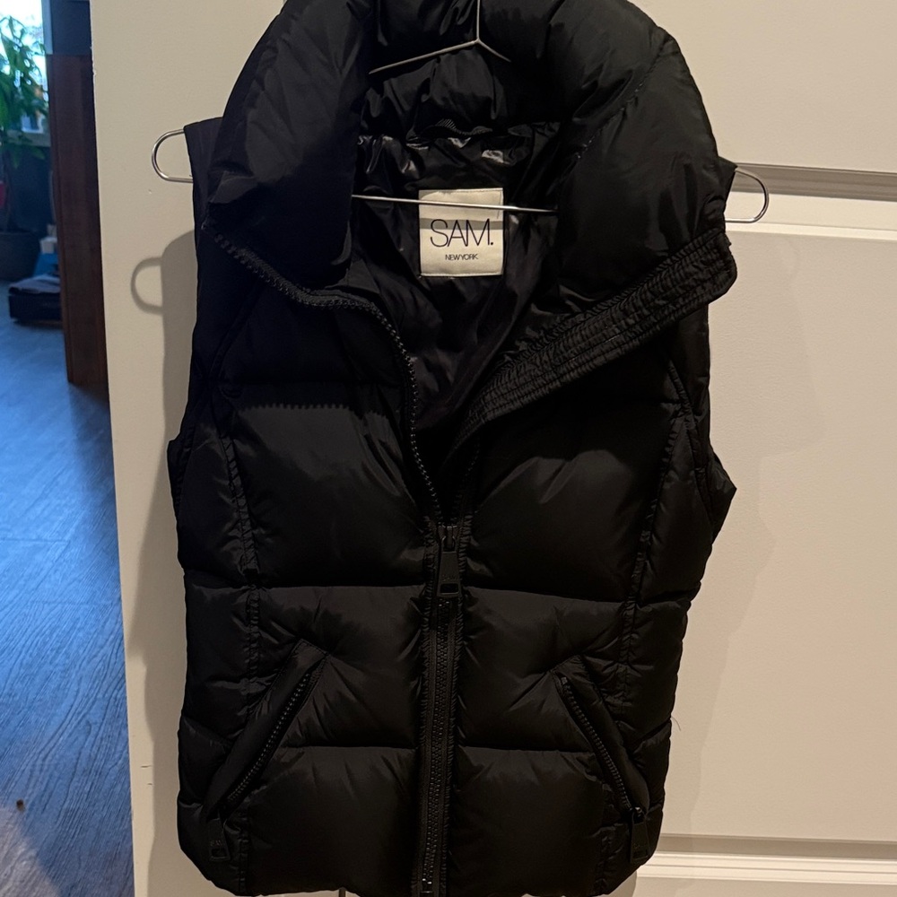 SAM. New York Black Puffer Vest size S Small